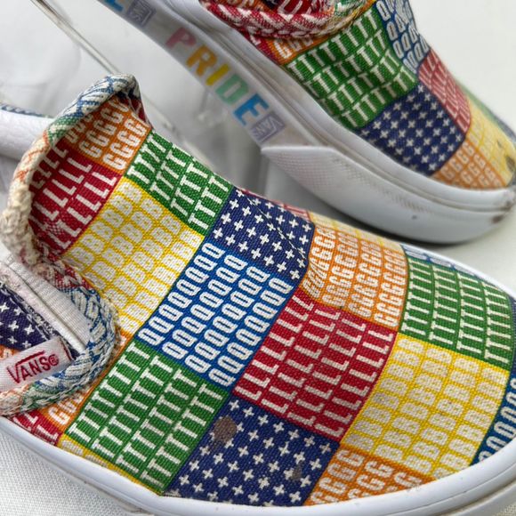 Vans Classic Slip-On Pride Multicolor Kids Size 3 Casual Shoes Play condition - Picture 5 of 11